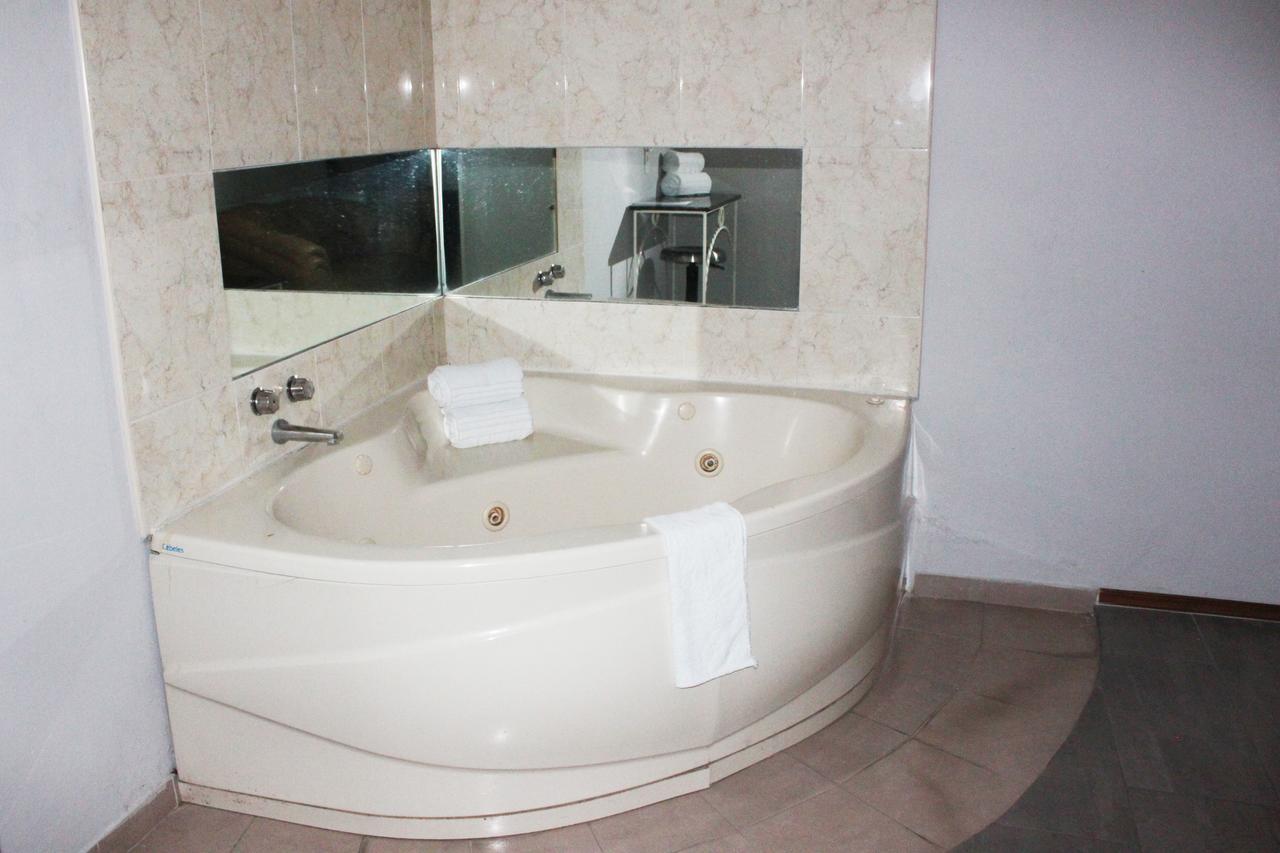 Tlaltenango de Sanchez Roman Cobo'S Auto Motel Tlaltenago المظهر الخارجي الصورة
